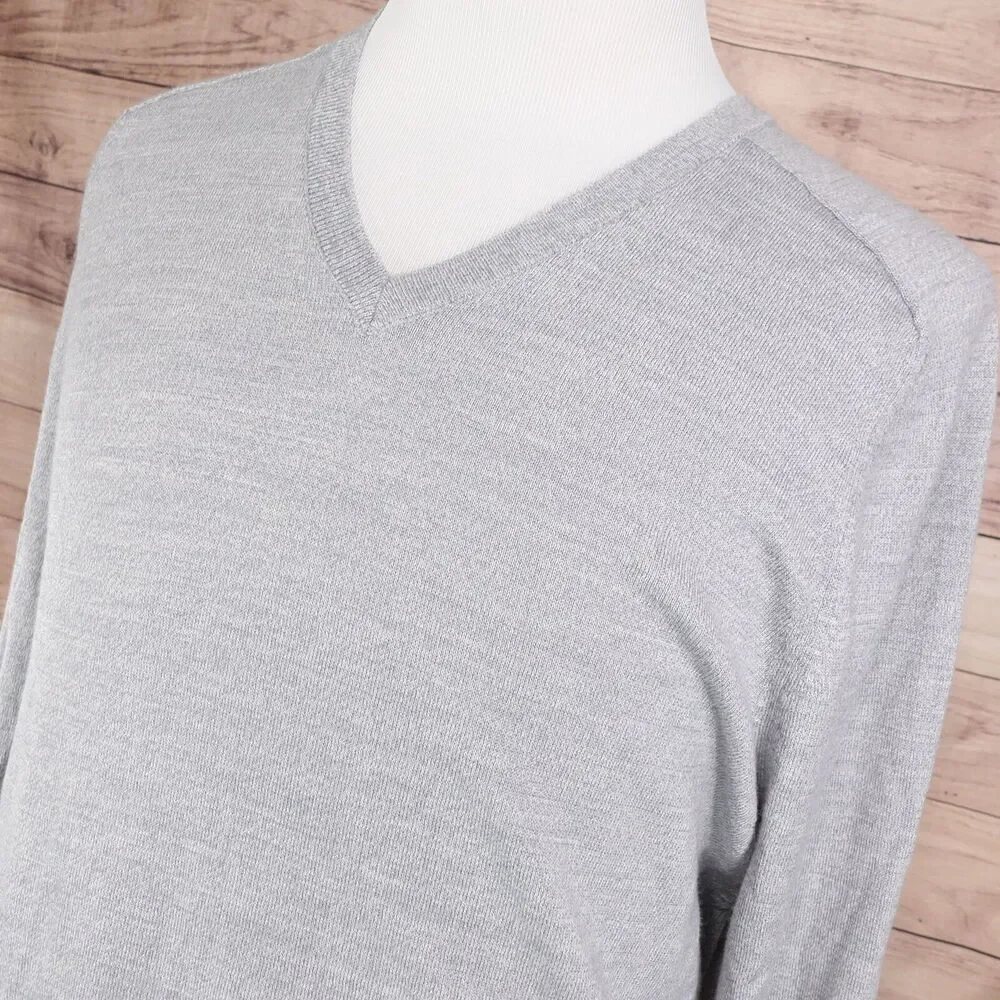 BANANA REPUBLIC EASY CARE ITALIAN MERINO WOOL LIGHTWEIGHT V-NECK SWEATER MENS XL
